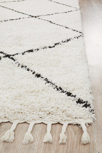 Saffron Rug White 170 x 120 CM