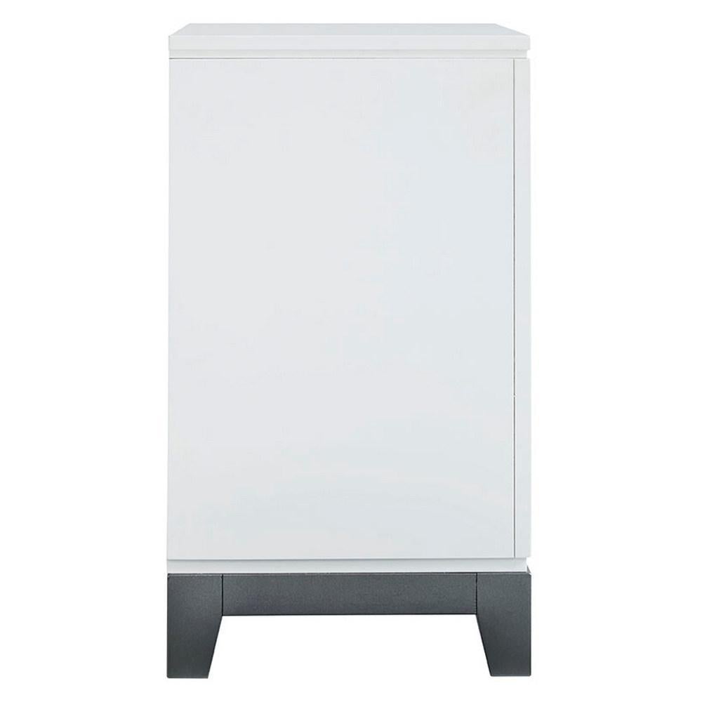 Brynburg Bedside Table