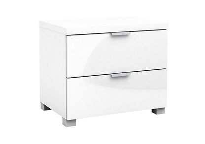 Kyana Bedside